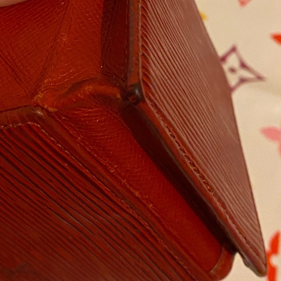 Louis Vuitton Porte Monnaie Boite Castilian Red Epi Leather Accordion Coin Purse - Picture 15 of 15